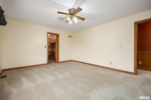 15 PENNSYLVANIA Court, Morton, IL 61550