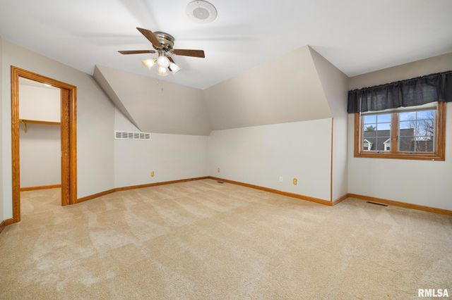 15 PENNSYLVANIA Court, Morton, IL 61550