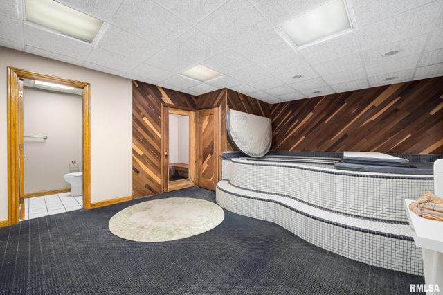 15 PENNSYLVANIA Court, Morton, IL 61550