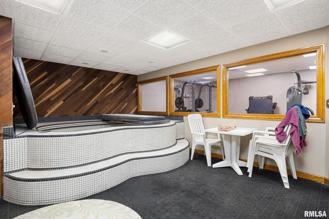 15 PENNSYLVANIA Court, Morton, IL 61550