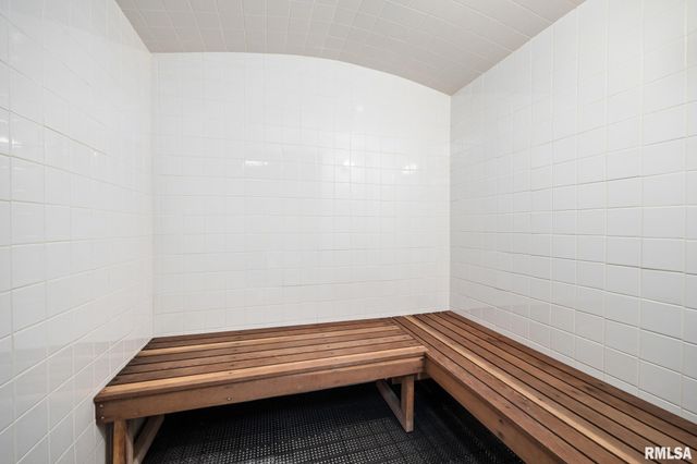 15 PENNSYLVANIA Court, Morton, IL 61550