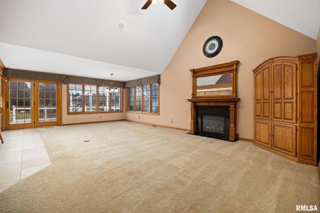 15 PENNSYLVANIA Court, Morton, IL 61550