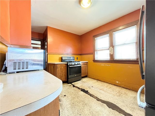 481 Lexington Avenue, Rochester, NY 14613