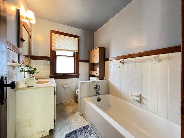 481 Lexington Avenue, Rochester, NY 14613