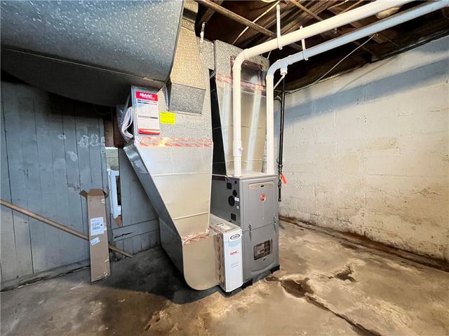 481 Lexington Avenue, Rochester, NY 14613