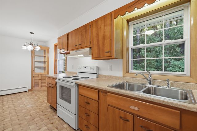 13 Sherman Street, Nashua, NH 03064