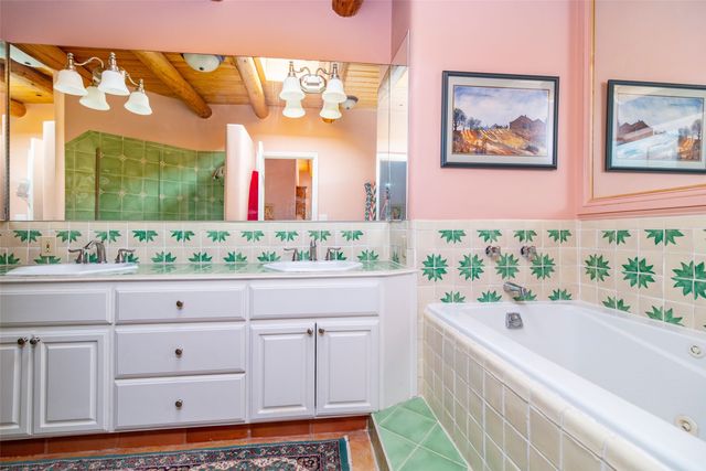 609 Vista de la Ciudad, Santa Fe, NM 87501