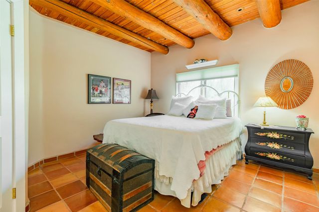 609 Vista de la Ciudad, Santa Fe, NM 87501
