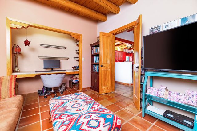 609 Vista de la Ciudad, Santa Fe, NM 87501