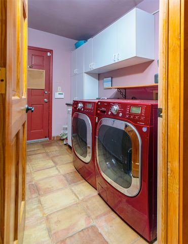 609 Vista de la Ciudad, Santa Fe, NM 87501