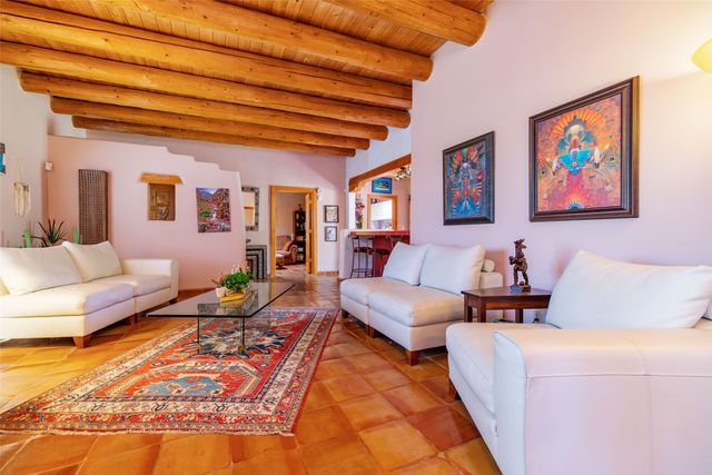 609 Vista de la Ciudad, Santa Fe, NM 87501