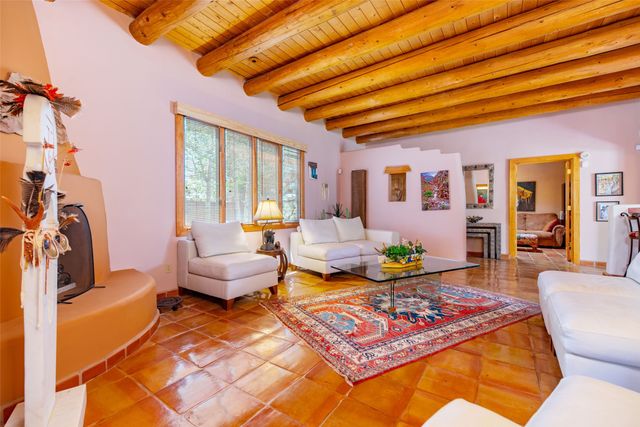 609 Vista de la Ciudad, Santa Fe, NM 87501