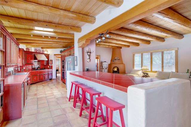 609 Vista de la Ciudad, Santa Fe, NM 87501