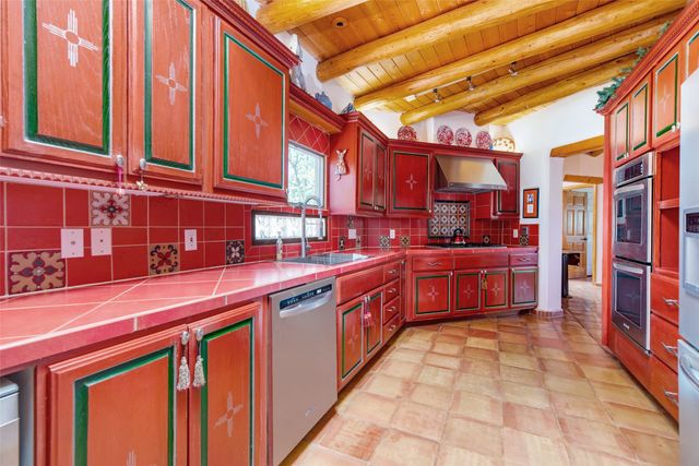 609 Vista de la Ciudad, Santa Fe, NM 87501