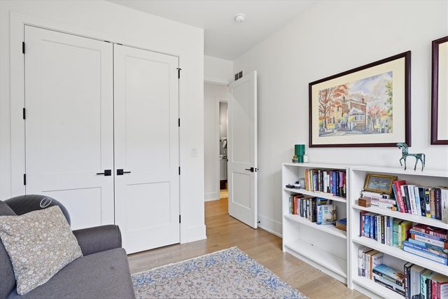 2122 W Crystal Street 3E, Chicago, IL 60622