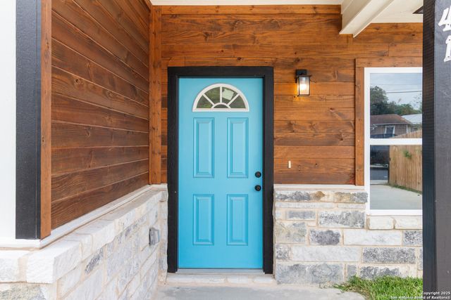 241 Hawthorne, San Antonio, TX 78214