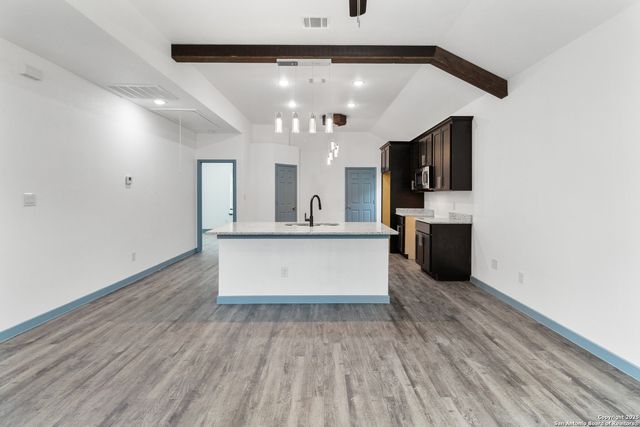 241 Hawthorne, San Antonio, TX 78214