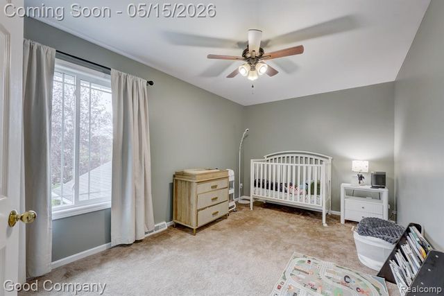 2370 Lansbury Drive, Waterford, MI 48329