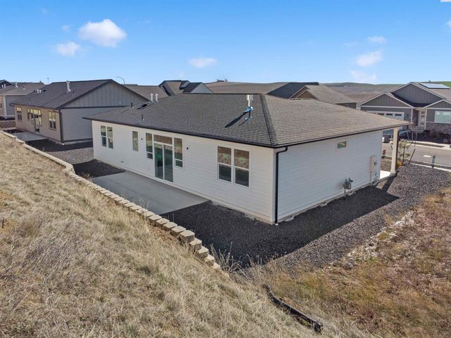 610 SW Wallowa, Pullman, WA 99163