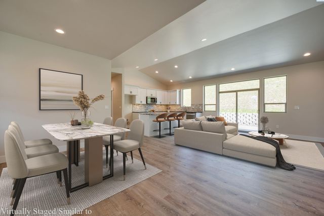 610 SW Wallowa, Pullman, WA 99163