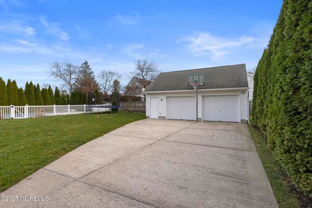 1704 Grove Street, Wall, NJ 07719