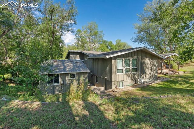 10 Haney Road, Colorado Springs, CO 80906