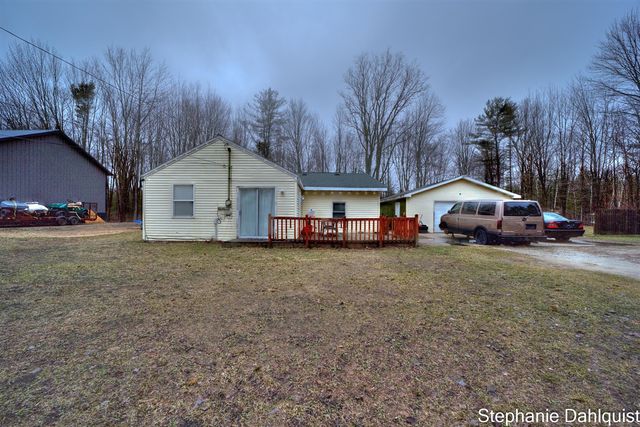 1362 W Mcmillan Road, Muskegon, MI 49445