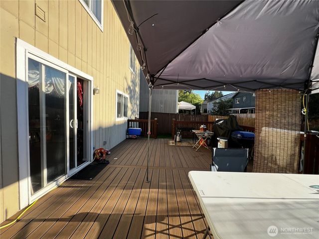 12810 82nd Avenue Ct E, Puyallup, WA 98373