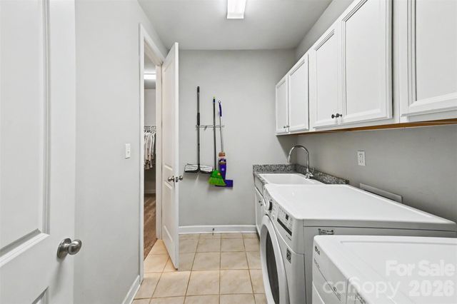 1284 Kings Grove Drive, York, SC 29745