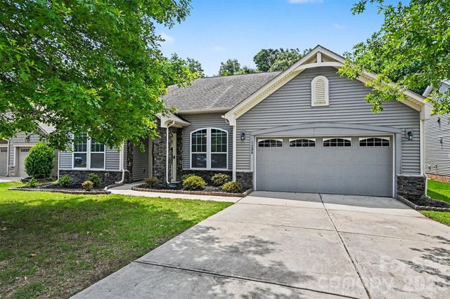 1284 Kings Grove Drive, York, SC 29745