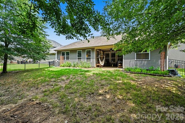 1284 Kings Grove Drive, York, SC 29745