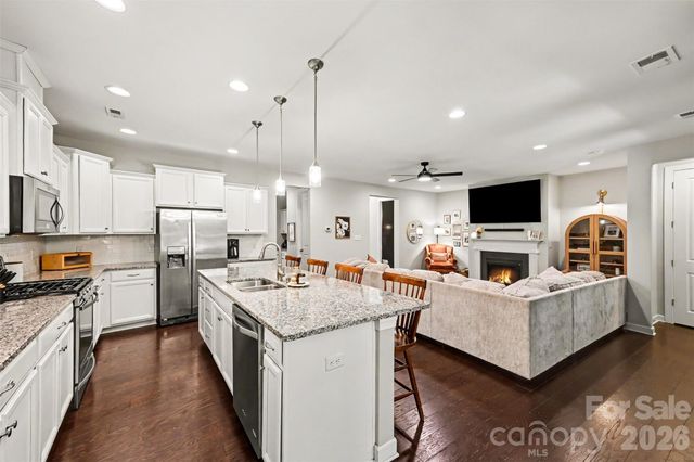 1284 Kings Grove Drive, York, SC 29745