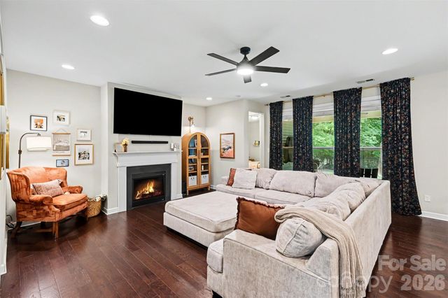 1284 Kings Grove Drive, York, SC 29745