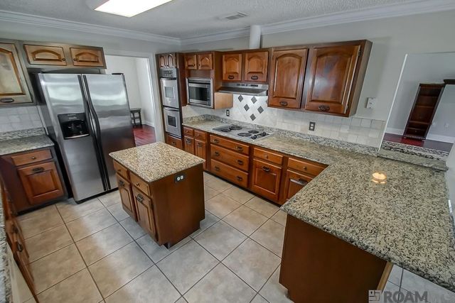 32474 Carolyn Dr, Paulina, LA 70763