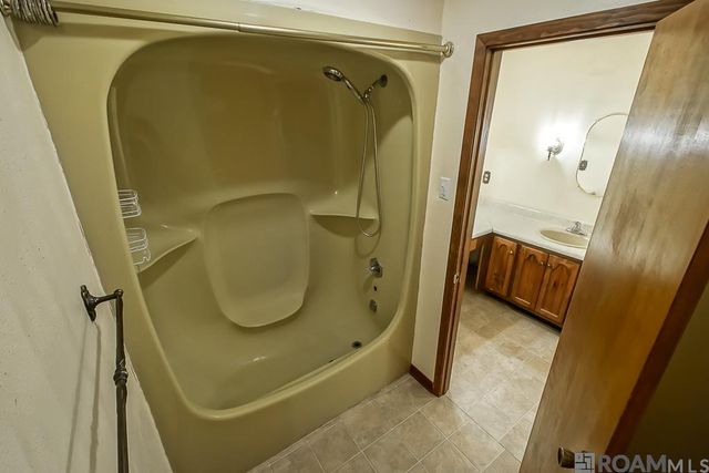 32474 Carolyn Dr, Paulina, LA 70763