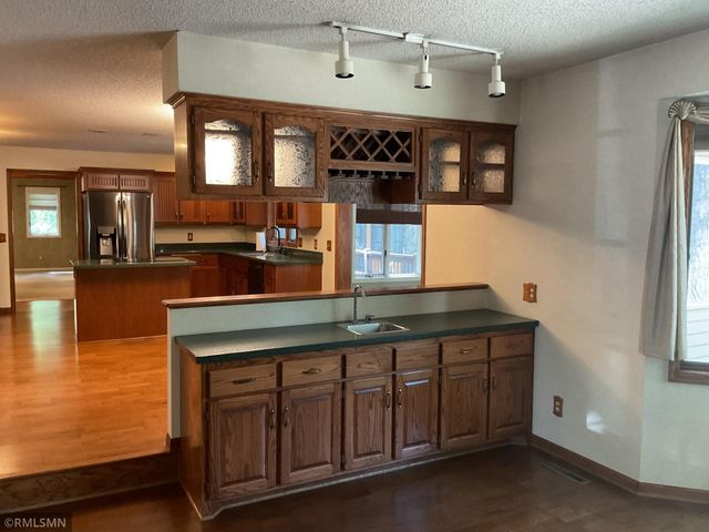 2139 14th Avenue E, North Saint Paul, MN 55109