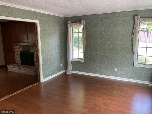2139 14th Avenue E, North Saint Paul, MN 55109