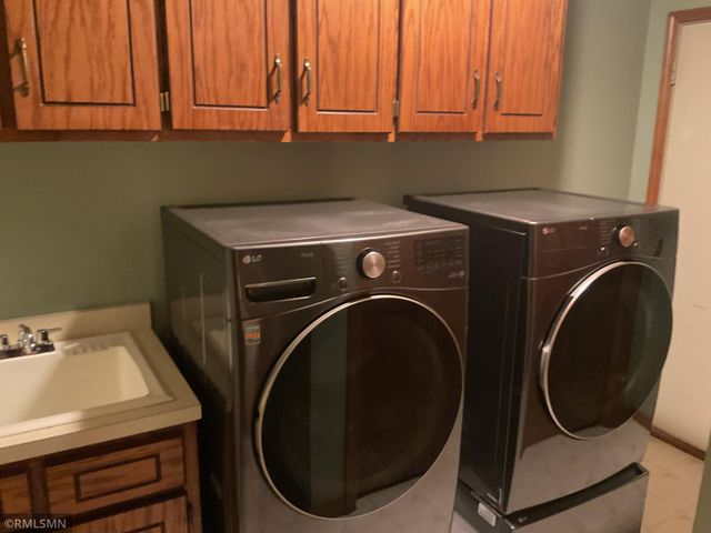 2139 14th Avenue E, North Saint Paul, MN 55109