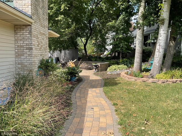 2139 14th Avenue E, North Saint Paul, MN 55109