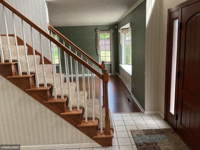 2139 14th Avenue E, North Saint Paul, MN 55109