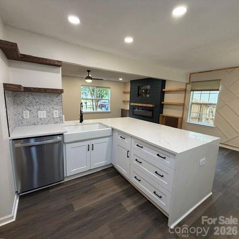 106 Rainford Court, Mooresville, NC 28117
