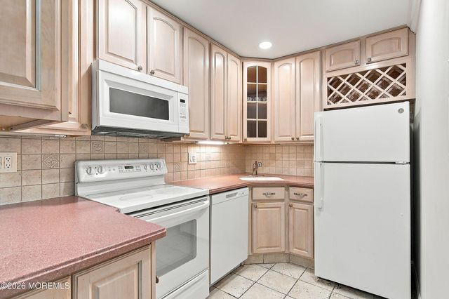 735 Greens Avenue 14B, Long Branch, NJ 07740