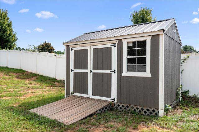 3501 Delaware Drive, Denver, NC 28037