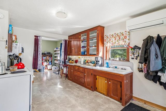 12 Cocheco Road, Farmington, NH 03835