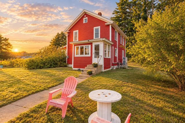 12 Cocheco Road, Farmington, NH 03835