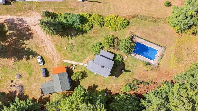 12 Cocheco Road, Farmington, NH 03835