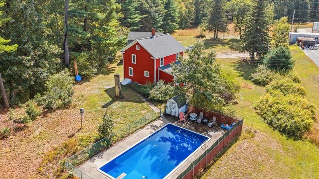 12 Cocheco Road, Farmington, NH 03835