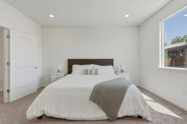 914 Fulton Way, Hollister, CA 95023