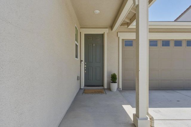 914 Fulton Way, Hollister, CA 95023