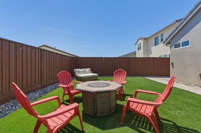 914 Fulton Way, Hollister, CA 95023